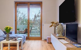 Piękny Apartament Bobrowiecka z balkonem